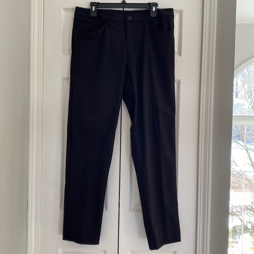 Lululemon men’s ABC pant